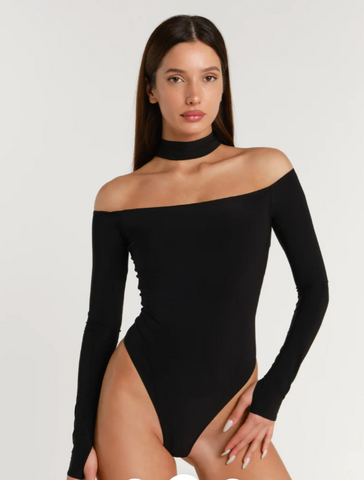 Discover the perfect dancewear basics for both practice and performance at Danza Dancewear For You. Our collection includes a wide range of bodysuits, pants, and dresses that are ideal not only for dance rehearsals but also for evening wear and cocktail wear. Whether you're looking for comfortable practice wear or stylish performance attire, our high-quality designs are made to support your movements and enhance your confidence. At Danza Dancewear For You, we offer free shipping Australia-wide and guarantee