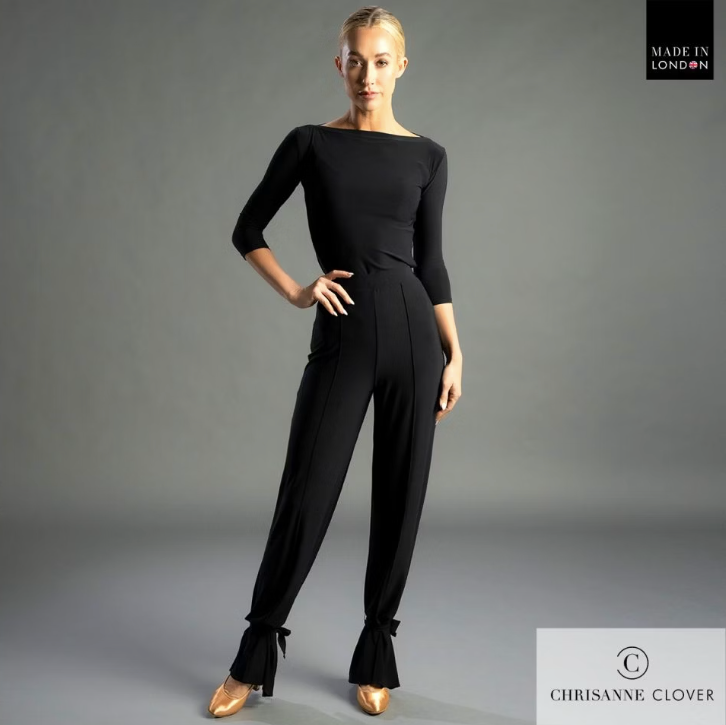 FREE AUSTRALIA-WIDE SHIPPING.  Best price worldwide with tracking.
The Emanuela trousers represent an enhanced iteration of our Raya trousers, showcasing a distinctive tie feature at the ankle that can be styled either with or without, depending on personal preference. These trousers are designed to flatter the figure, boasting flared legs adorned with a pintuck seam that runs along the centre front and back, providing an elegant touch. The centre back splits, extending just below the calf, enhances