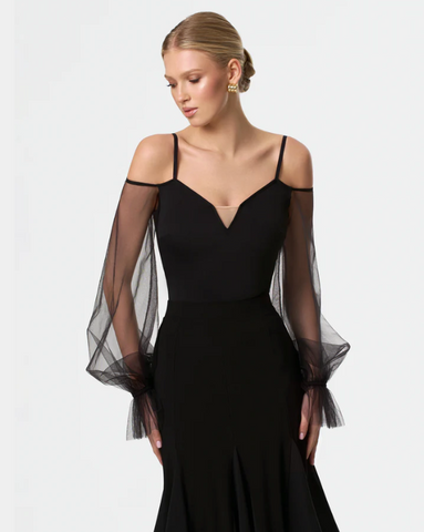 Free Australia-wide Shipping.  Best price worldwide with tracking
The Melanie Bodysuit in classic black is crafted for those who appreciate sophistication and femininity. Featuring airy organza puff sleeves, it adds a touch of drama, perfectly accentuating the lines of your arms as you dance. An impeccable choice for ballroom dance, where every gesture tells a story.
Hipster bottom
Removable cups
Made of the high quality biflex