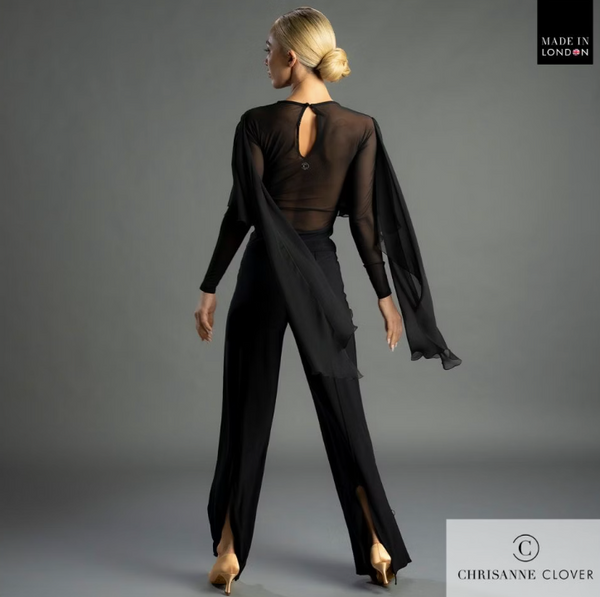 FREE AUSTRALIA-WIDE SHIPPING.  Best price worldwide with tracking.
The Emanuela trousers represent an enhanced iteration of our Raya trousers, showcasing a distinctive tie feature at the ankle that can be styled either with or without, depending on personal preference. These trousers are designed to flatter the figure, boasting flared legs adorned with a pintuck seam that runs along the centre front and back, providing an elegant touch. The centre back splits, extending just below the calf, enhances