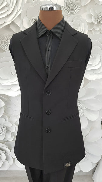 Free Aust-wide shipping.  Best price worldwide with tracking.  Made in Italy & shipped to your door at the best price guaranteed from Dancewear For You.  This stylish & versatile Mens Vest with Satin Collar will be the new show piece for your dance wardrobe.  Single breasted vest with jacket cut crafted using the finest Italian fabrics.  Pair with Alfa Fashion Trousers & shirt for performance, medals, DanceSport