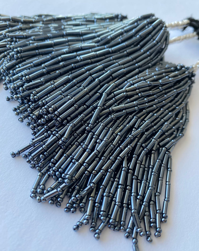 Free Australia-wide shipping. Discounts on bulk orders. Quality Bead Dropper with 50 strings per bunch. Handmade bead droppers using glass Preciosa Beads and strong thread for confidence on the dance floor. These beautiful bead droppers come in over 30 colours