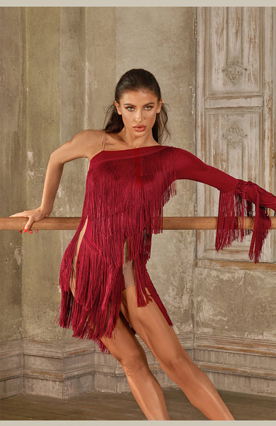 Free Australia-wide Shipping.&nbsp; Best price worldwide with tracking.


Master the art of modern design and effortless elegance with Nosta Fringe Dress.&nbsp;
This stunning piece features eye-catching multi-layered fringe that adds texture and movement, ensuring you turn heads wherever you go. The half-shoulder design, complemented by a one-sided long sleeve trimmed with delicate fringe details, introduces a playful dynamism. With an open back to enhance your shape and double side slits for a leg-lengthen