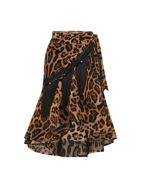 Free Australia-wide Shipping. &nbsp;Best Price Worldwide.


Power turns flowing in Bonnie Wrap Skirt.
Flexible boning at the hem shapes the skirt with a dramatic flare, while the wrap design with built-in briefs fits securely and comfortably. Beads and fringes circle the waist and hips, adding layered movement that feels both gentle and strong. Stunning skirt for latin, salsa, samba, mambo dancing practice, events, performance, dance medals and competitions.