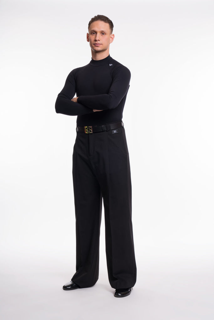 Free Australia-wide shipping. Best price worldwide.

RS Atelier David men's half-turtleneck dance top

Bring a clean, fitted look to ballroom and Latin dancing with the RS Atelier David. This black long-sleeved half-turtleneck shirt is made in Italy from stretchy jersey that moves comfortably with you through practice, performance and DanceSport competition. Pair its understated silhouette with your favourite dance trousers for an easy, polished outfit.

Details
Men's long-sleeved half-turtleneck dance shir