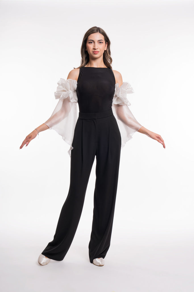 Free Australia-wide shipping. Great prices worldwide.

RS Atelier Cathi classic high-waist trousers

Bring an easy, polished look to dance practice, teaching, social dancing and day wear with the RS Atelier Cathi. These women's high-waist trousers feature practical pockets and are made in Italy from woven fabric containing 95% polyester and 5% elastane. Choose from black, red, blue or brown.

Details
Women's classic high-waist trousers with pockets