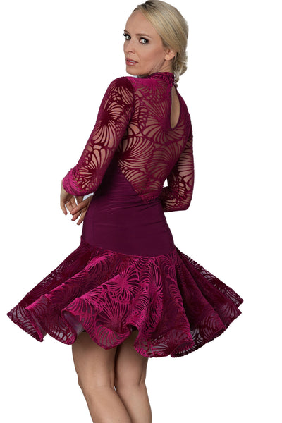 Free Australian Delivery - Best Price Delivered Worldwide.

Best Seller!&nbsp; D2410 Short Velvet Burnout Gown

Elevate your look on the Dance floor with our D2410 Short Velvet Burnout Gown. This stunning gown features a luxurious velvet burnout inset that adds a touch of elegance. The full skirt with crinoline provides a beautiful silhouette that will make you stand out in any event. Be ready to turn heads and make a statement in this gorgeous gown. Perfect for latin &amp; salsa, social dancing &amp; parti