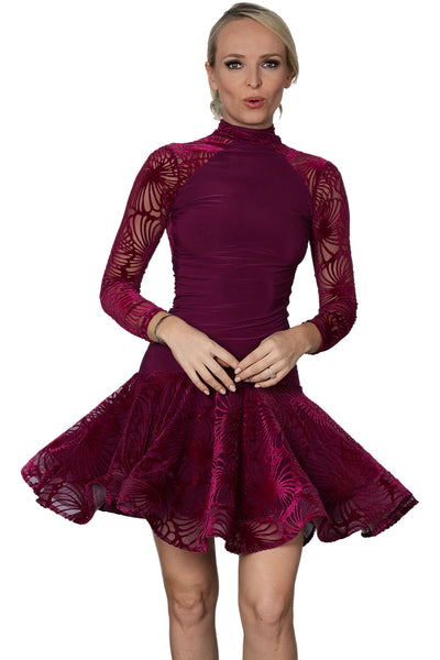 Free Australian Delivery - Best Price Delivered Worldwide.

Best Seller!&nbsp; D2410 Short Velvet Burnout Gown

Elevate your look on the Dance floor with our D2410 Short Velvet Burnout Gown. This stunning gown features a luxurious velvet burnout inset that adds a touch of elegance. The full skirt with crinoline provides a beautiful silhouette that will make you stand out in any event. Be ready to turn heads and make a statement in this gorgeous gown. Perfect for latin &amp; salsa, social dancing &amp; parti