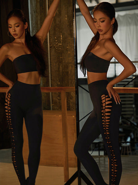 Free Australia-wide Shipping.&nbsp;&nbsp; Best price worldwide.

Step in, shine out — Weave Pants have you covered.&nbsp; Designed for style and comfort, the pants extend to the feet with snap closures that hook over your heels, keeping them perfectly in place while elongating your legs. The left leg features handwoven cutouts for a striking design detail, and the high-waist cut flatters your proportions for instant Barbie-like legs. Stunning, sexy, slim fit leggings perfect for Bachata, Zouk, Salsa &amp; L