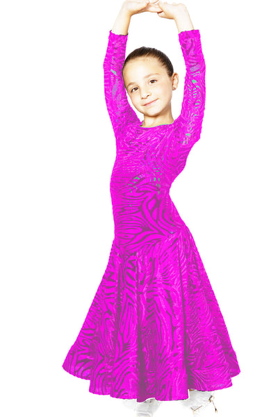 Free Australia-wide delivery - Great Prices Delivered Worldwide.

Dress your little girl in style with the Dance America JR-D2V Girls Velvet Standard Dress. Made with soft velvet material, this dress is both comfortable and fashionable. Perfect for any occasion, it will make your little one feel special and confident. Upgrade her wardrobe with this must-have dress. Always check with your coach to ensure that your selection meets DanceSport regulations for your area. Created using only the finest quality, st