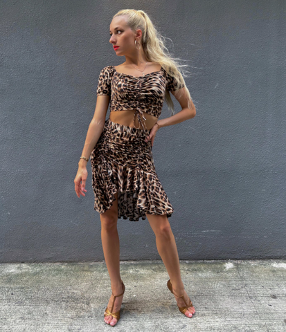 Free Australia-wide shipping - best price worldwide.  Best Seller!  Taking a Latin American approach with our new animalistic print - Leopard Drawstring Skirt. This style will compliment your hips with the nice curvy flow and you will be able to adjust the length based on your preferences.