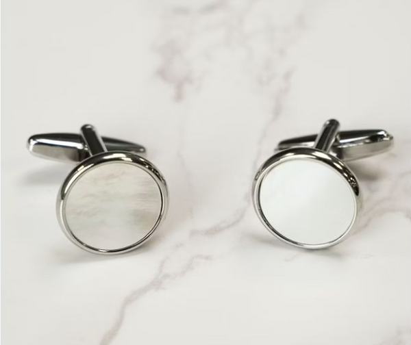 Chrisanne Clover Round Cufflinks in Silver & Mother of Pearl