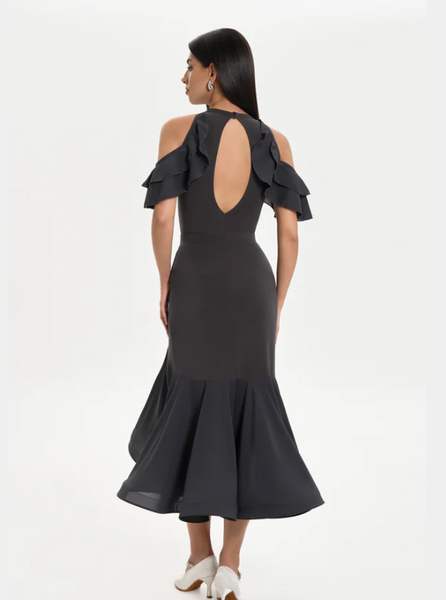 Free Australia-wide Shipping.&nbsp; Best price worldwide.

The Lilian is our most elegant creation and the classy skirt you’ve been waiting for. It features a feminine silhouette and an intriguing split that reveals some skin during the dance. Elevate your ballroom look with Danza! Perfect for ballroom &amp; smooth dance practice, social dancing, medals &amp; dancesport competitions.