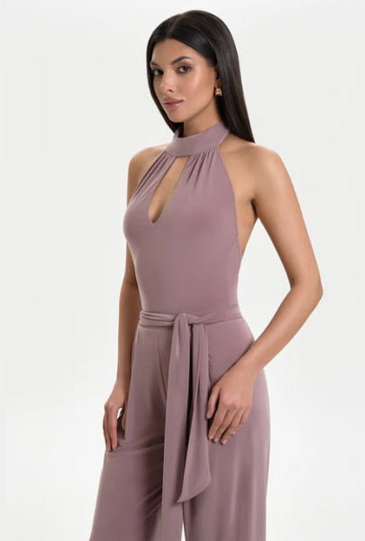 Free Australia-wide Shipping.&nbsp; Best price worldwide with tracking

Best Seller! The Helsa Bodysuit in a new blush colour exudes refinement and confidence. With smooth lines, an open back, and a flawless fit, it becomes an essential piece in every dancer's wardrobe. Pair it with the Mason Trousers for a striking look and enjoy the compliments. Perfect for evening wear &amp; social dancing, clubbing wear paired with jeans or pants, ballroom &amp; latin dance practice, performance and recreational dancesp