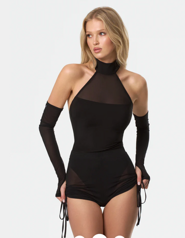 Free Australia-wide Shipping.&nbsp; Best price worldwide.


Danza x Veronika Collection:&nbsp; Make a striking impression with the Adriana Bodysuit. Featuring a sleek halter neck and delicate mesh detail on the neckline, this sleeveless design exudes confidence and sensuality. Perfect for turning heads on the dance floor or during a night out, it’s made to highlight your bold and magnetic presence.


String bottom
Removable cups

Snap button closure at the hem
Button closer at the neck
Made of the light and