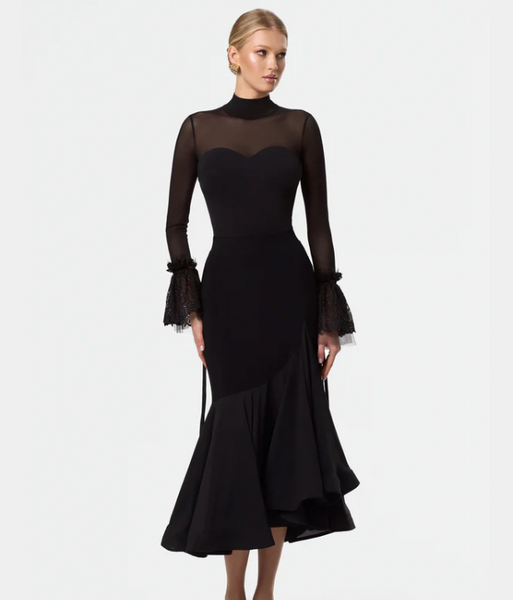 Free Australia-wide Shipping.&nbsp; Best price worldwide.


The Helene Bodysuit is the embodiment of modern elegance. Its sleek turtleneck design and statement sleeve details create a refined silhouette that commands attention. Ideal for ballroom dance, this bodysuit ensures you feel composed and empowered with every step.


Hipster bottom
Removable cups

Made of the high quality biflex