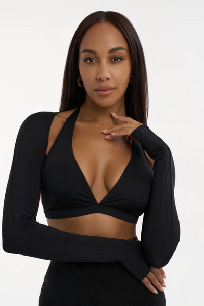 Free Australia-wide Shipping.&nbsp; Best price worldwide.


The Jasmine Top with Halter Neck and Sexy V Neckline is perfect for underneath sheer mesh blouses or worn alone for all dance styles - perfect for practice &amp; shows, clubbing paired with your favourite jeans or skirt - this high quality, stretch crop top is the perfect all rounder!


The top comes without sleeves. Sleeves can be bought&nbsp;separately&nbsp;
Removable cups

Made of the premium biflex
Hook closer at the neck