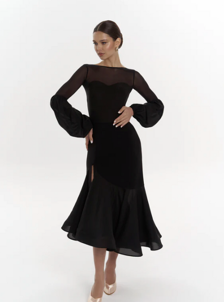 Free Australia-wide Shipping.&nbsp; Best price worldwide.

Delicate yet defined, the Kristen Bodysuit brings a sense of elegance to your outfit. The subtle volume of the sleeves flows with your movement, adding grace to every gesture. It’s designed to make you feel feminine, polished and completely in tune with your body.

Hipster bottom
Removable cups
Made of the soft and elastic fabric