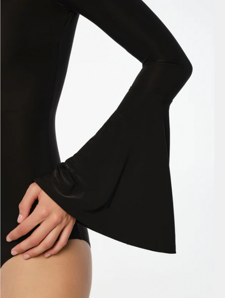 Free Australia-wide Shipping. Best price worldwide.
Meet the Penelope Bodysuit – a dance floor stunner just as unique as your moves. It's all about those flared sleeves, making every spin a statement. With a figure-flattering fit, this bodysuit brings elegance to your look. Whether you pair it with a feminine skirt or wide trousers, get ready to own the spotlight.
Hipster bottom
No removable cups
Button fastening on the neck
Snap button closure at hem
Made of the light and stretchy fabric