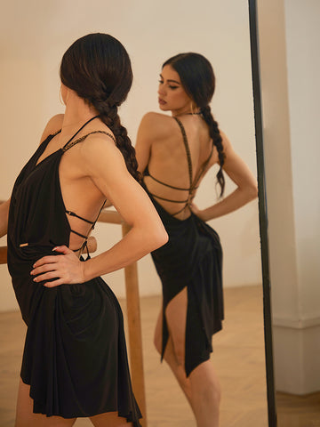 Free Australia-wide Shipping.&nbsp; Best price worldwide with tracking.

Designed to move with you, this dress features stretchy shoulders and a relaxed fit that keep comfort front and centre. Thoughtful details turn heads effortlessly, while Y-back straps and a flowing silhouette at the back add subtle drama to every step. Easy to wear, impossible not to love. 