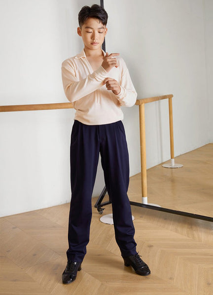 Free Australian Shipping - Best Price Worldwide.

Earl Trousers feature a minimalist design that pairs effortlessly with any top.&nbsp; Crafted from soft, high-quality fabric with excellent drape, they’re perfect for all seasons. The relaxed fit ensures ultimate comfort and the adjustable Velcro waistband guarantees a perfect fit every time, making them a must-have for everyday wear and dance practice and performance.