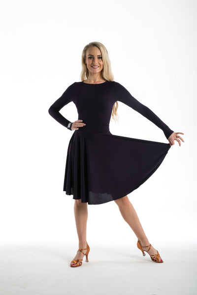 Made in Crepe to compliment our Skirts and Trousers across the range.  This long sleeved and single layer leotard covers you, yet keeps you cool.  Available in Ladies sizes Small, Medium and Large with popper fastening at gusset.