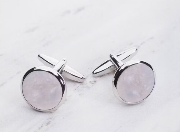 Chrisanne Clover Round Cufflinks in Silver & Mother of Pearl