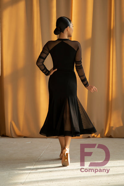 Free Australia-wide standard shipping with tracking.  Cheap and efficient worldwide shipping with Australia Post plus tracking.  Elegant Ballroom Dance Skirt with six panels with stretch mesh inserts, stretch stitched waist band and finished with 5cm crinoline hem for a very classy look.   Made with Stretch Crepe & Mesh. 